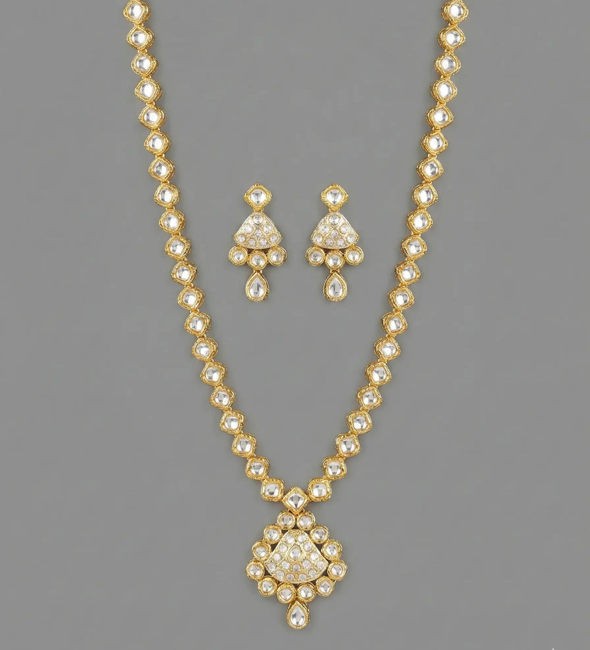 Ivory Siya Kundan Necklace Set