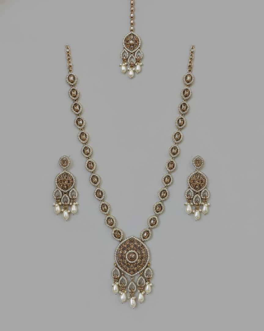 Brown Elara Antique Necklace Set