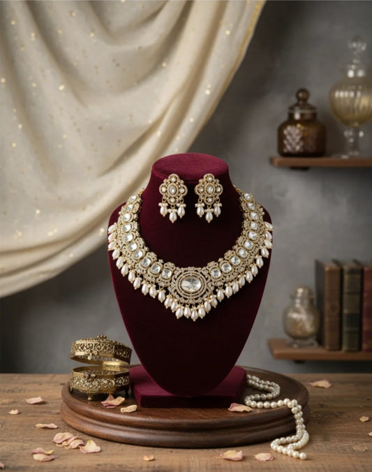 Ivory Samaira Victorian Necklace Set