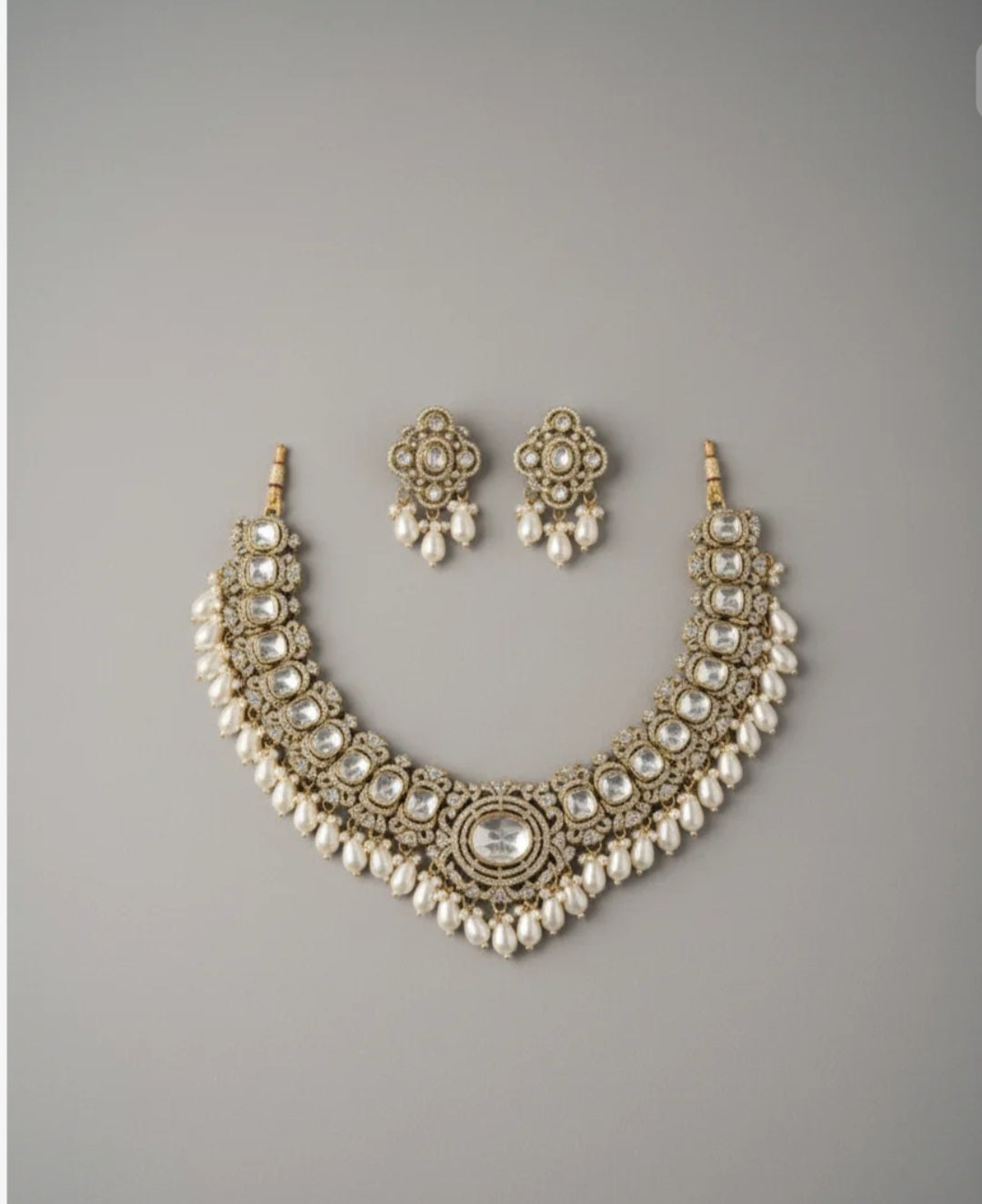Ivory Samaira Victorian Necklace Set