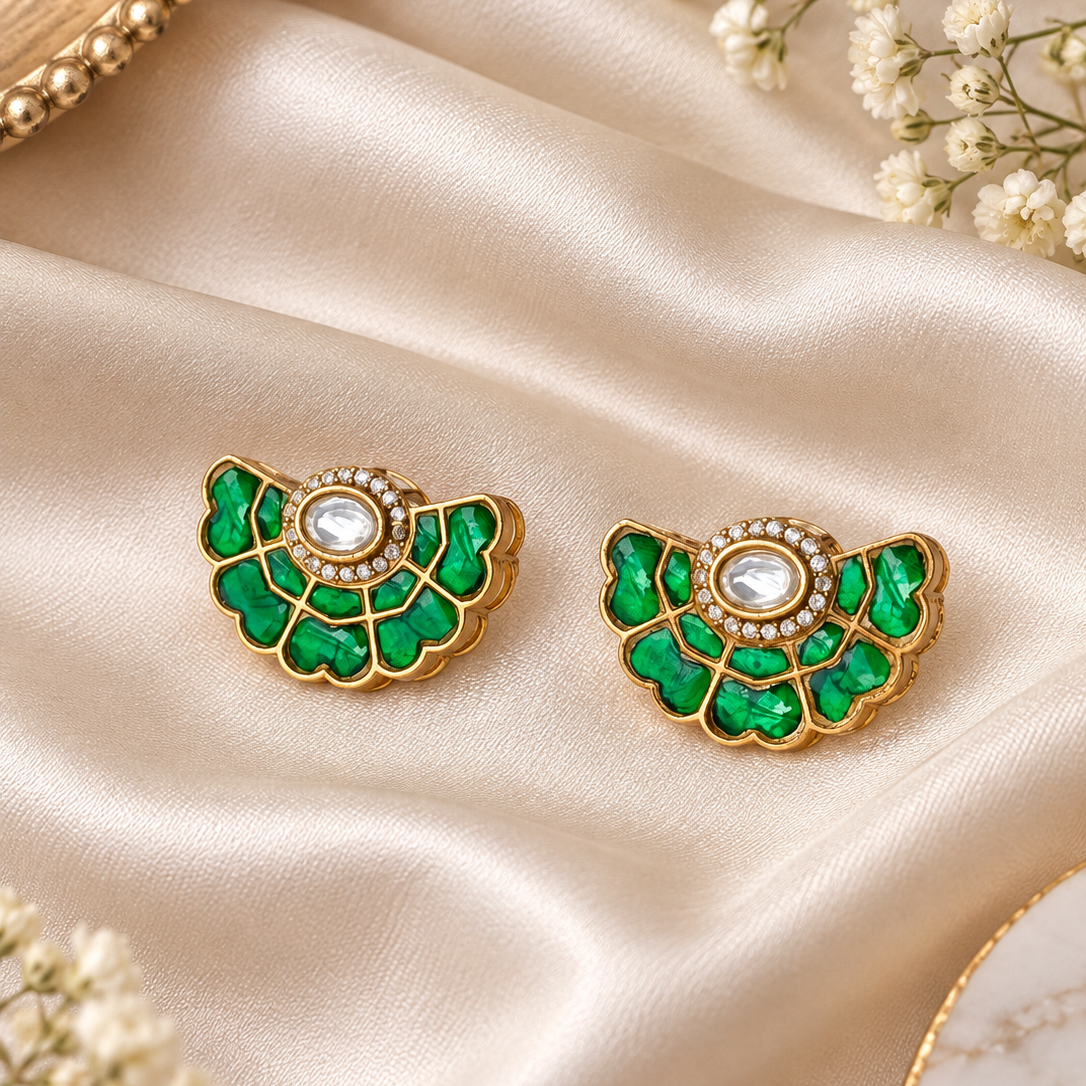 Emerald Saisha Studs