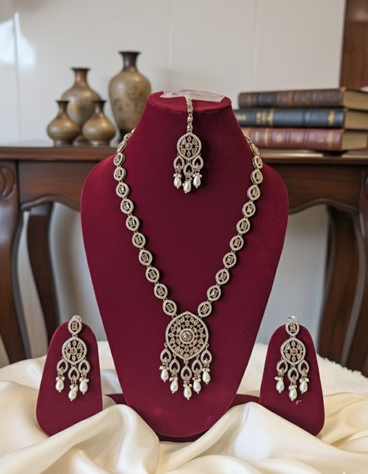 Brown Elara Antique Necklace Set