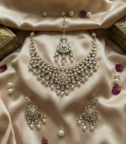 Ivory Darika Kundan Necklace Set