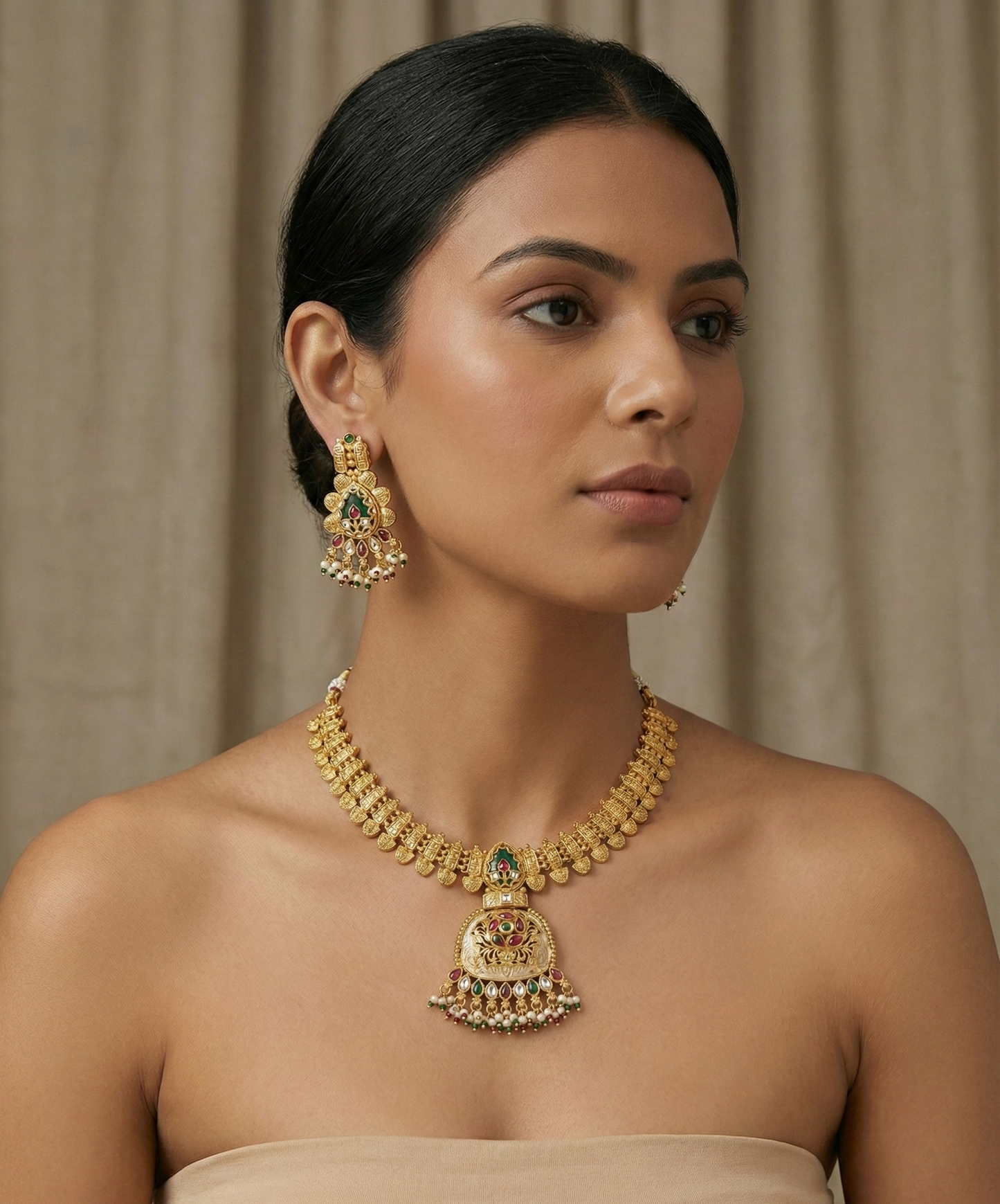 Multicolor Anaira Rajwadi Necklace Set