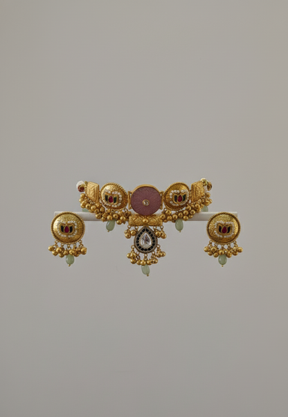 Gold Meera Rajwadi Choker Set