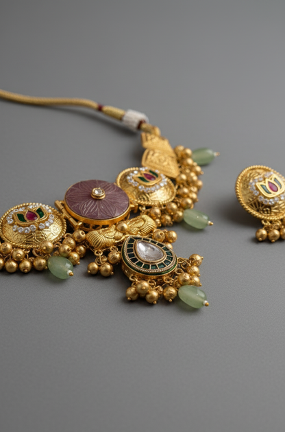 Gold Meera Rajwadi Choker Set