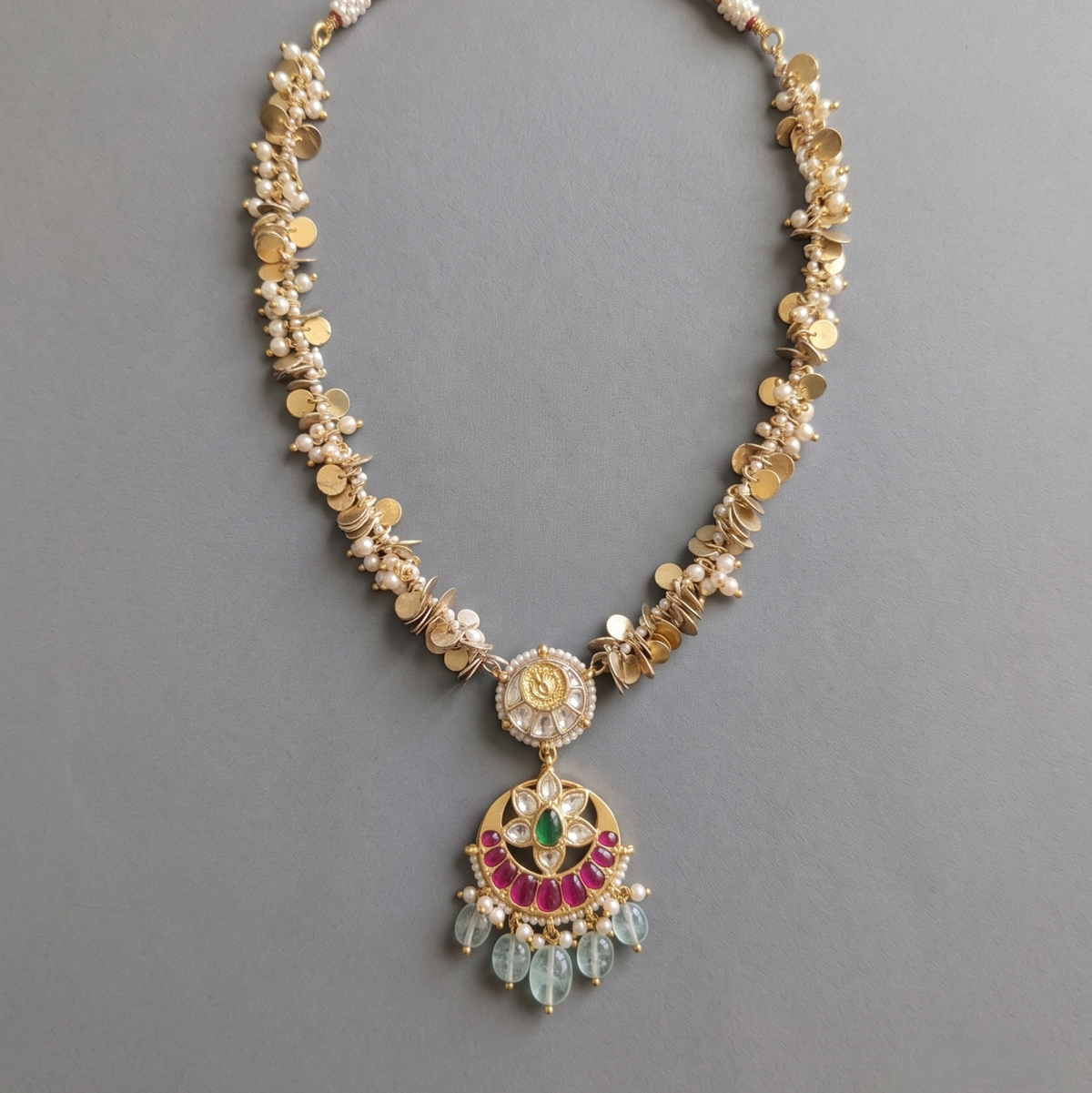 Golden Charulata Pachi Kundan Necklace