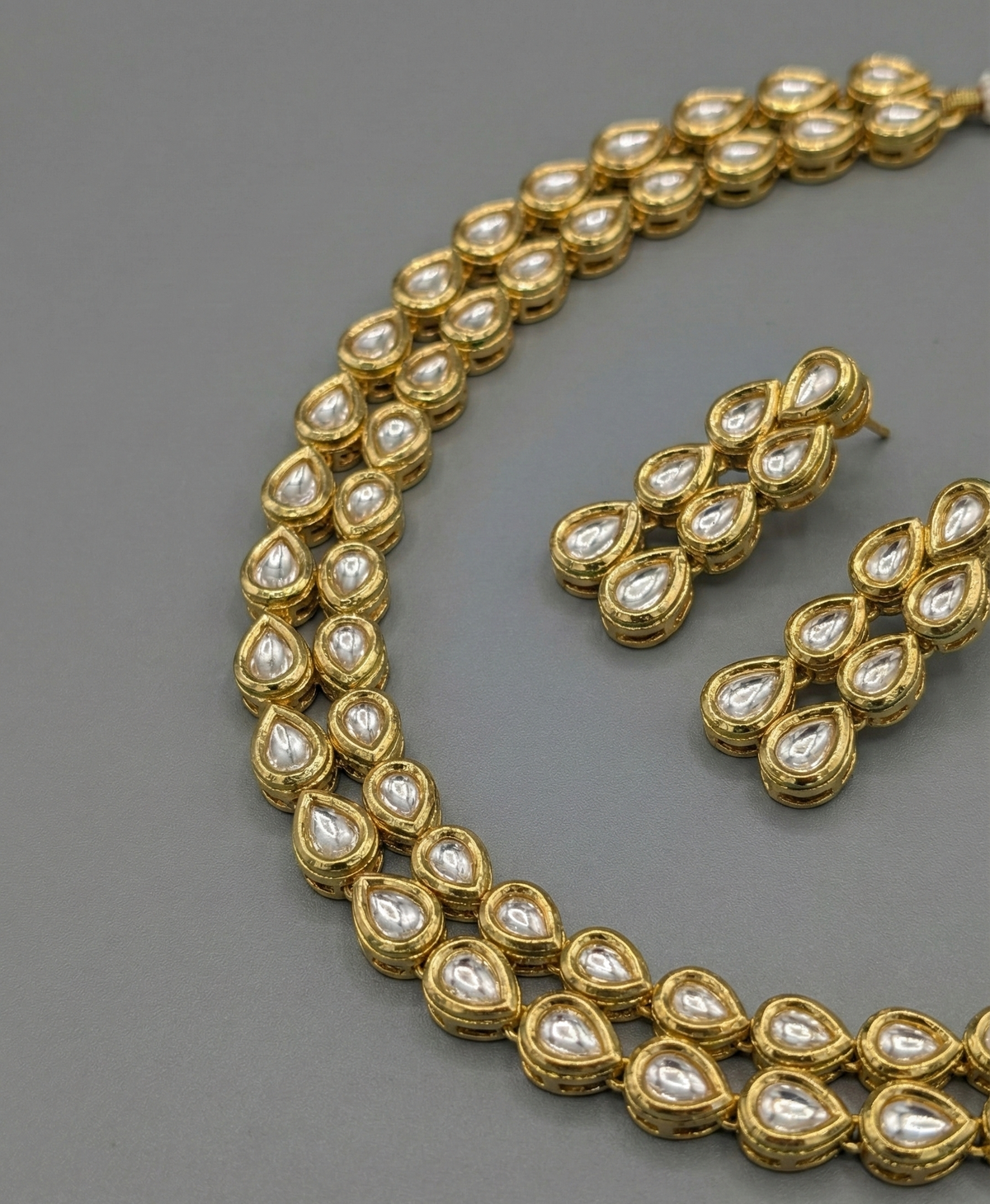 Ivory Deetya Kundan Set