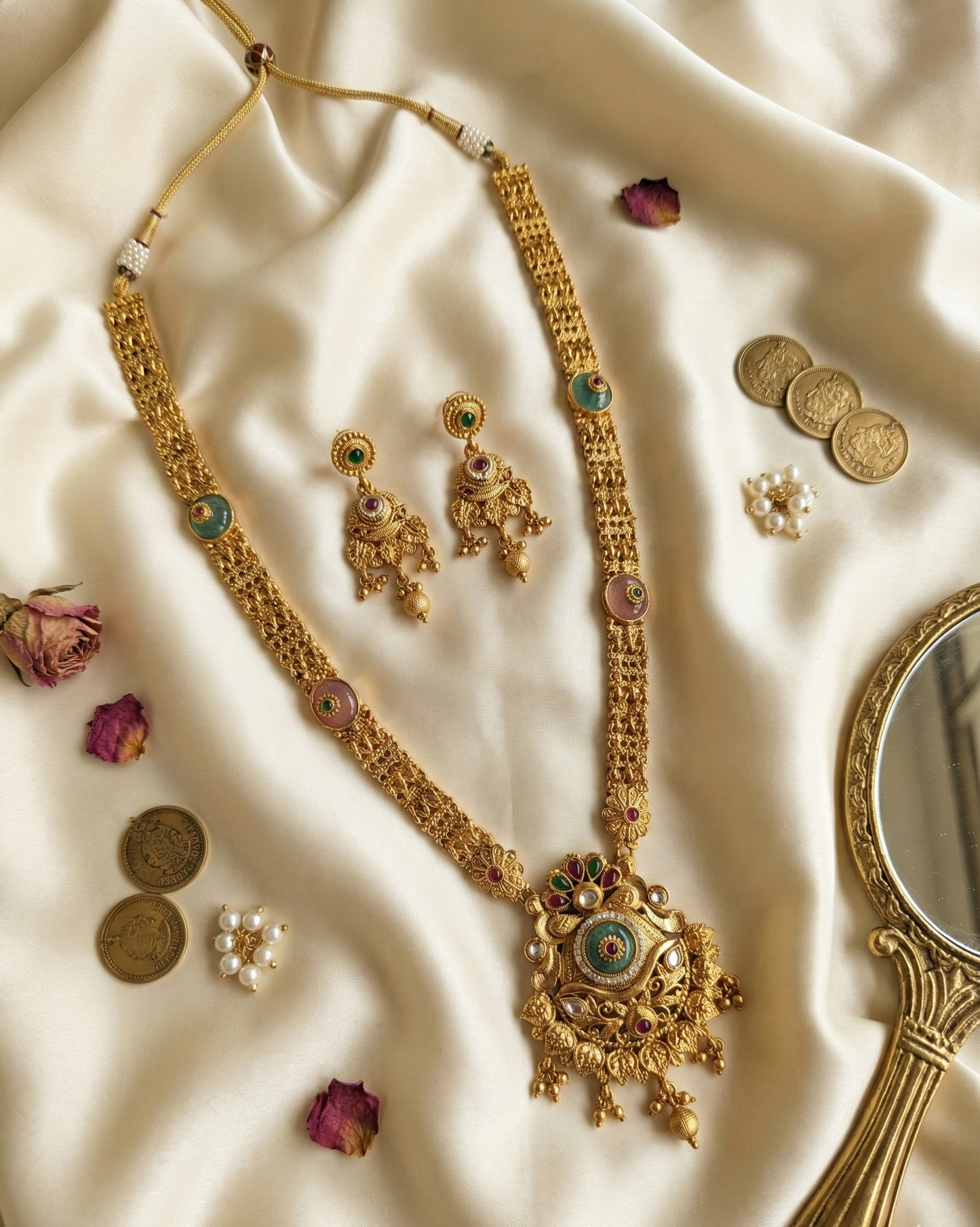 Multicolor Rishita Rajwadi Necklace Set