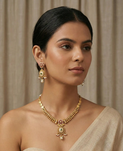 Golden Yuvika Antique Necklace Set