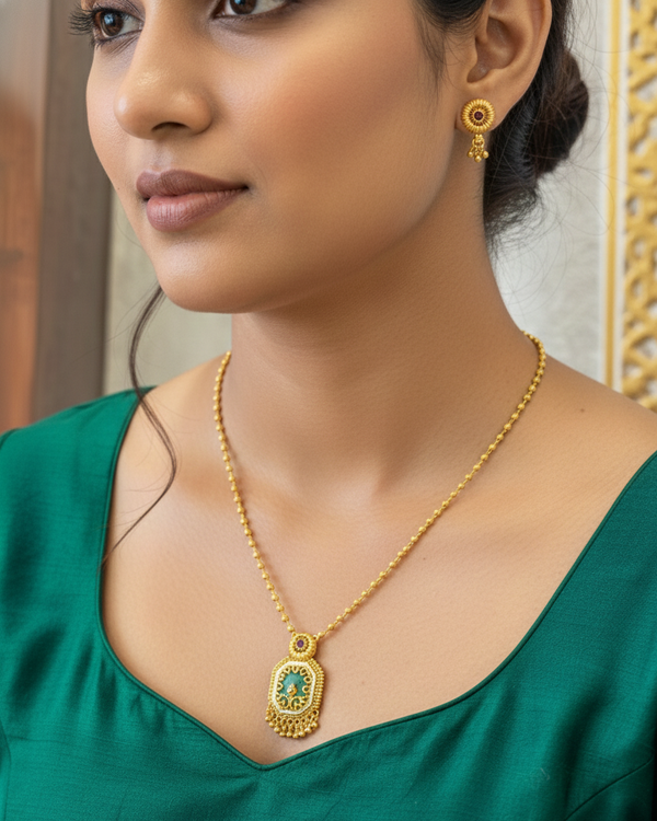 Multicolor Mehira Heritage Pendant Set
