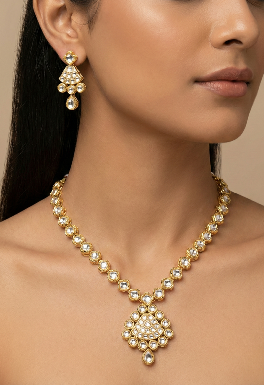 Ivory Siya Kundan Necklace Set